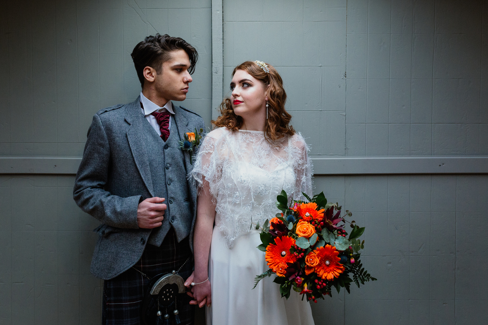 knockraich-farm-tin-shed-bride-groom